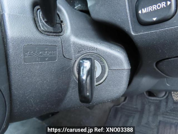 Used 2005 AT toyota regiusace-van KDH205V Image[27]
