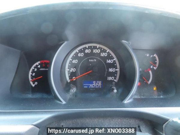 Used 2005 AT toyota regiusace-van KDH205V Image[34]