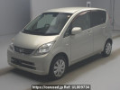 Daihatsu Move L175S