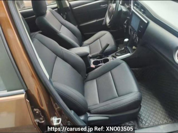 Used 2017 MT toyota corolla-levin - Image[9]