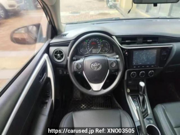 Used 2017 MT toyota corolla-levin - Image[10]