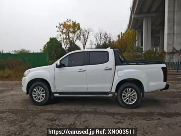 Used 2021 MT isuzu d-max - Image[5]