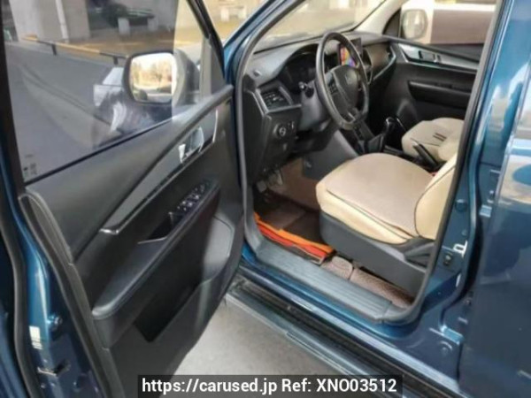 Used 2022 MT isuzu taga - Image[5]