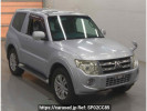 Mitsubishi Pajero V88W