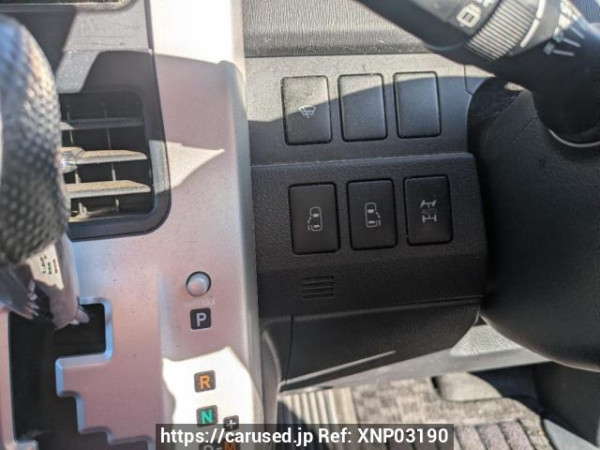 Used 2010 AT toyota noah ZRR75W Image[21]