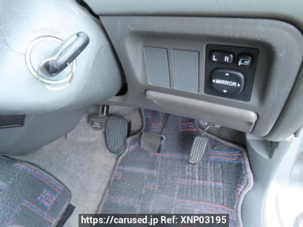 Used 2001 AT toyota liteace-noah SR40G Image[28]