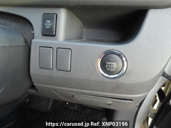 Used 2007 AT toyota voxy ZRR70W Image[29]