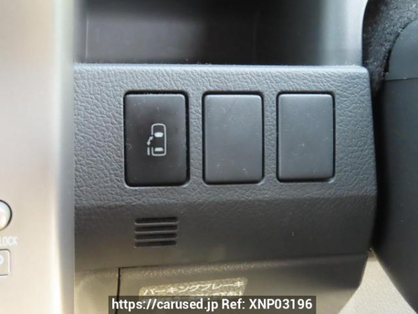 Used 2007 AT toyota voxy ZRR70W Image[30]