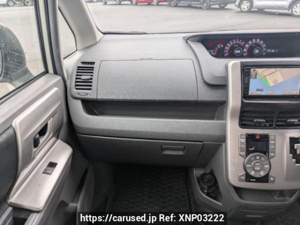 Used 2008 AT toyota voxy ZRR70W Image[21]