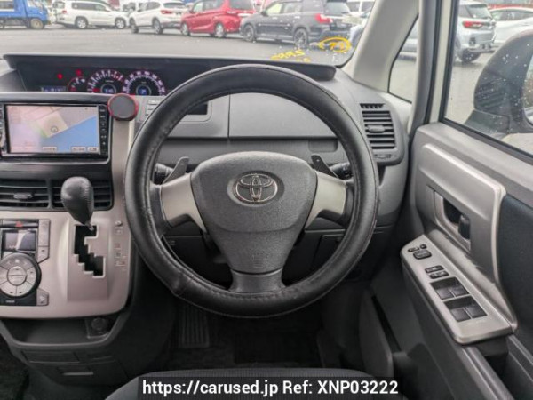 Used 2008 AT toyota voxy ZRR70W Image[22]