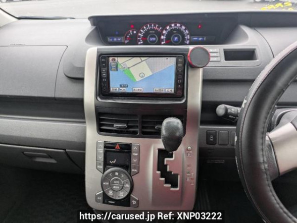 Used 2008 AT toyota voxy ZRR70W Image[25]