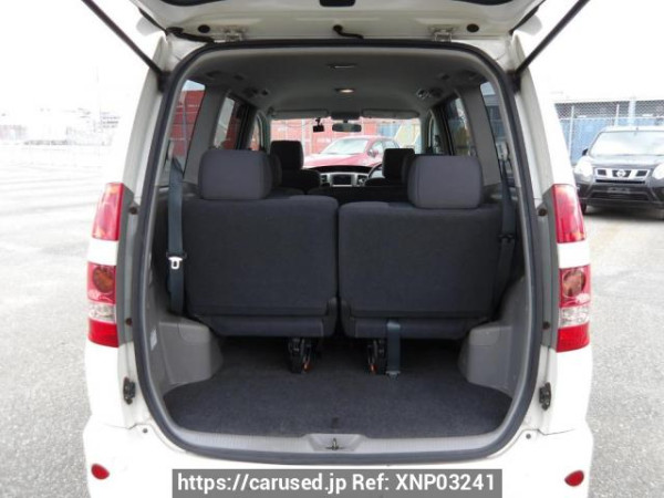 Used 2003 AT toyota noah AZR60G Image[8]