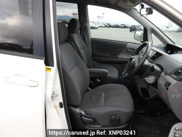 Used 2003 AT toyota noah AZR60G Image[13]