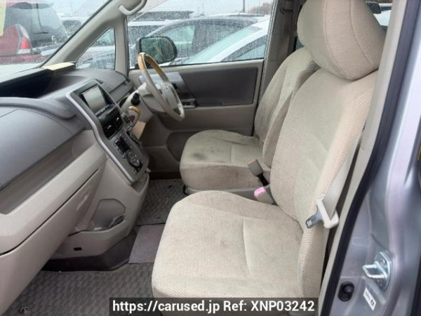 Used 2009 AT toyota noah ZRR75W Image[8]