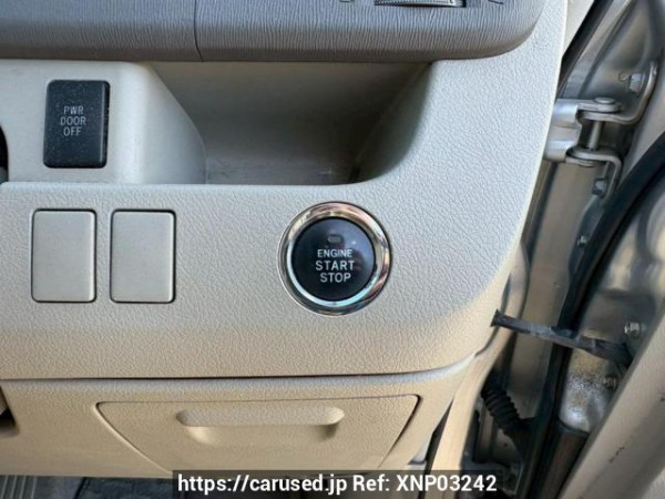 Used 2009 AT toyota noah ZRR75W Image[30]