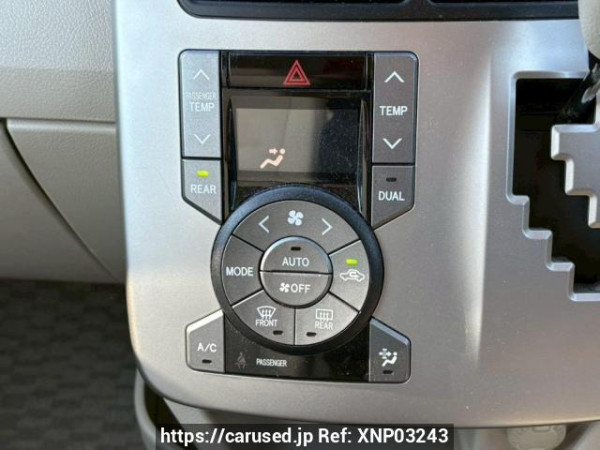 Used 2009 AT toyota noah ZRR70W Image[25]