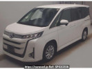 Toyota Noah ZWR90W