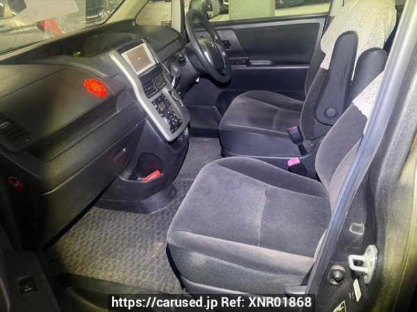 Used 2012 AT toyota noah ZRR70G Image[8]