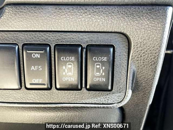 Used 2005 AT nissan elgrand CBA-ME51 Image[6]