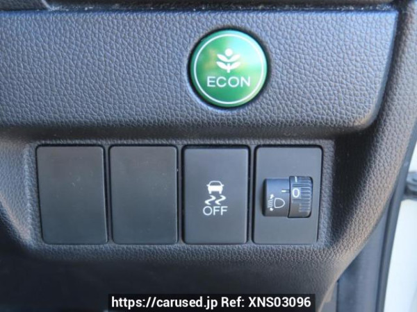 Used 2013 AT honda fit GK3 Image[25]