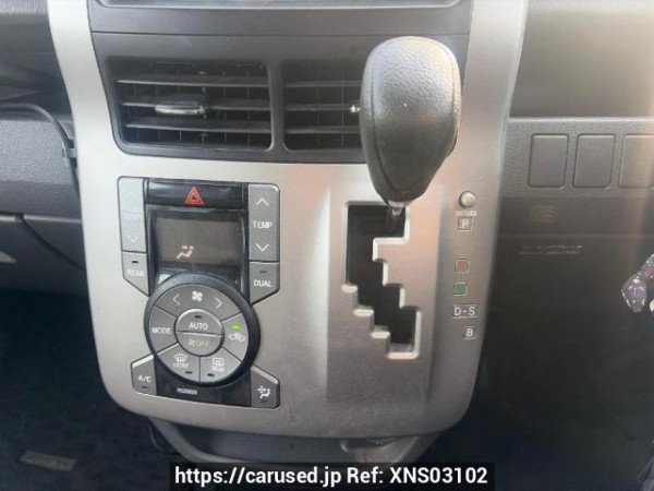 Used 2008 AT toyota noah ZRR70G Image[17]