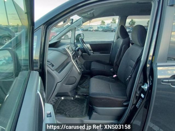 Used 2008 AT toyota voxy ZRR70W Image[14]
