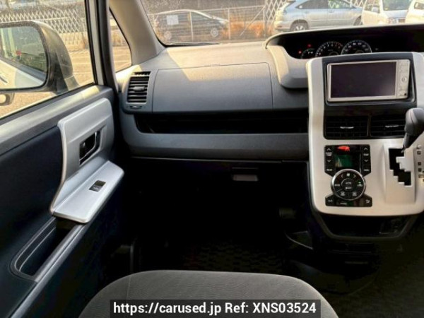 Used 2010 AT toyota noah ZRR70G Image[19]