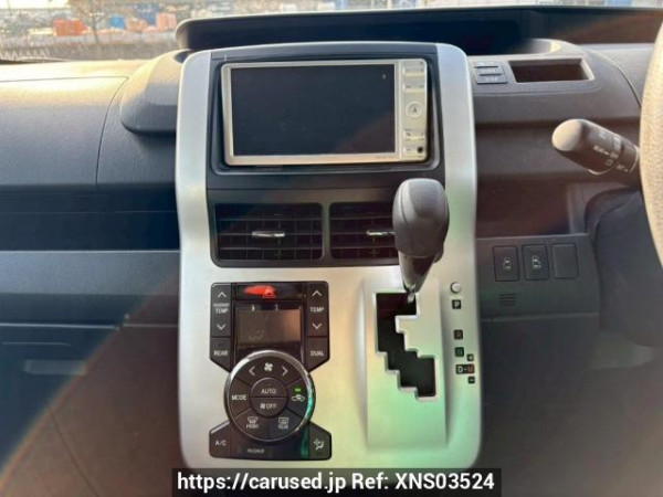 Used 2010 AT toyota noah ZRR70G Image[23]