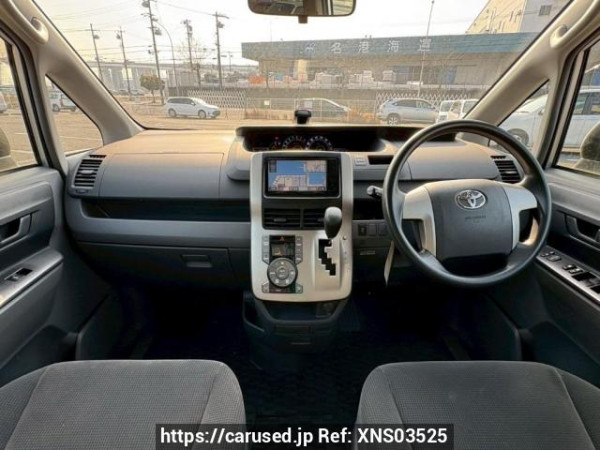 Used 2008 AT toyota noah ZRR70G Image[19]