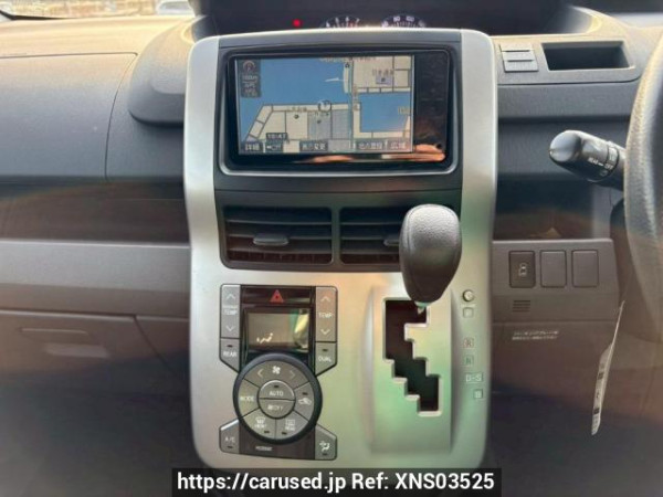 Used 2008 AT toyota noah ZRR70G Image[24]