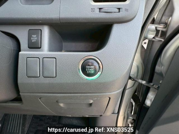Used 2008 AT toyota noah ZRR70G Image[30]