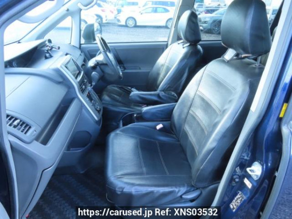Used 2007 AT toyota noah ZRR70G Image[16]