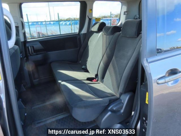 Used 2010 AT toyota noah ZRR70G Image[19]
