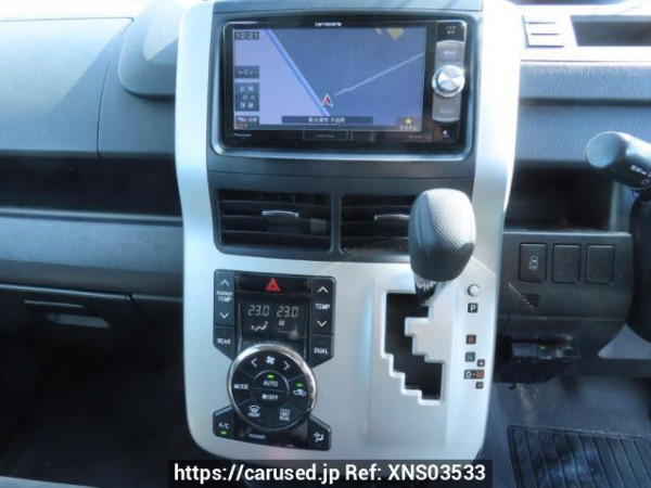 Used 2010 AT toyota noah ZRR70G Image[25]