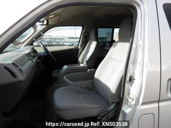 Used 2006 AT toyota hiace-wagon TRH214W Image[13]