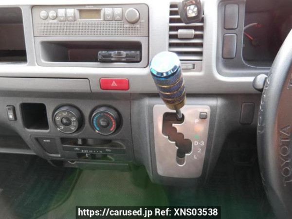 Used 2006 AT toyota hiace-wagon TRH214W Image[28]