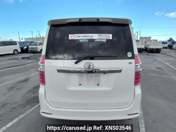 Used 2007 AT toyota noah ZRR70W Image[5]