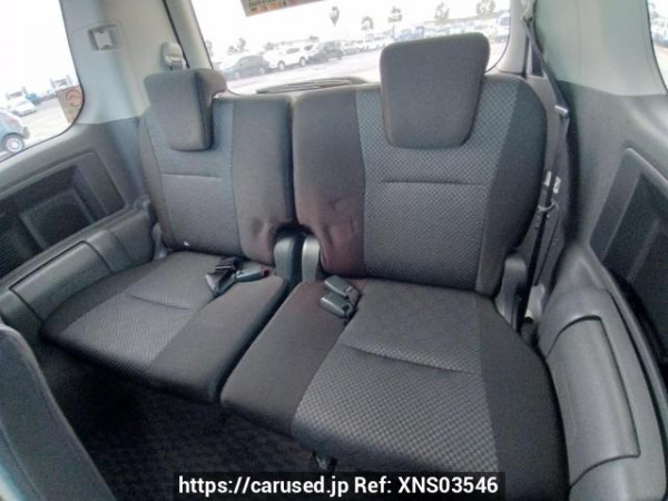 Used 2007 AT toyota noah ZRR70W Image[17]