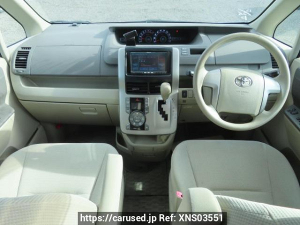 Used 2009 AT toyota noah ZRR70G Image[22]