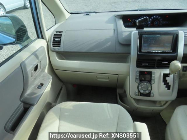 Used 2009 AT toyota noah ZRR70G Image[23]