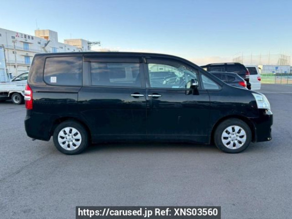 Used 2013 AT toyota noah ZRR70G Image[7]