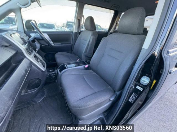 Used 2013 AT toyota noah ZRR70G Image[13]