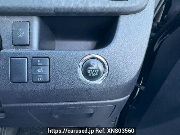 Used 2013 AT toyota noah ZRR70G Image[30]