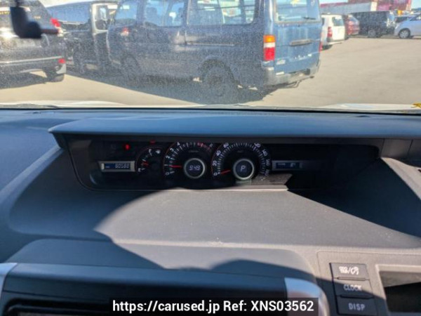 Used 2008 AT toyota voxy ZRR70W Image[24]