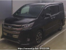 Toyota Noah ZRR80W