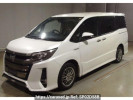 Toyota Noah ZWR80W
