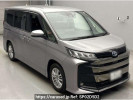 Toyota Noah ZWR90W