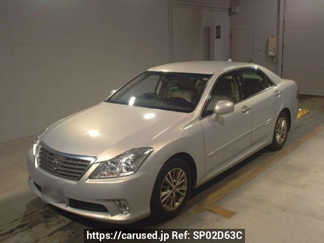 2010 Toyota Crown GRS200