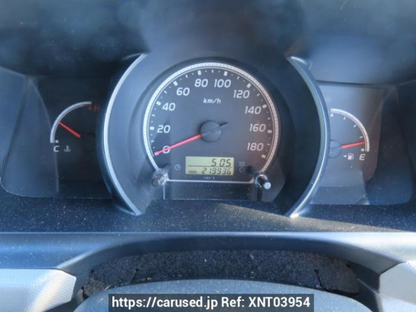 Used 2005 AT toyota regiusace-van TRH200K Image[26]