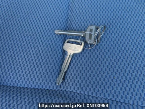 Used 2005 AT toyota regiusace-van TRH200K Image[29]